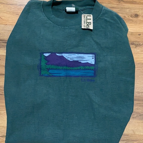 L.L. Bean short sleeve factory shirt - Picture 6 of 6